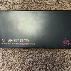 Glam chick bronzing makeup palette